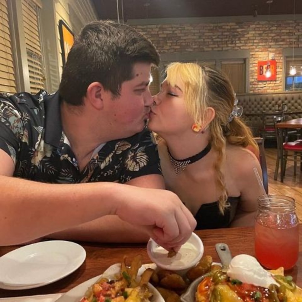 Meet your Posher, Lizzy